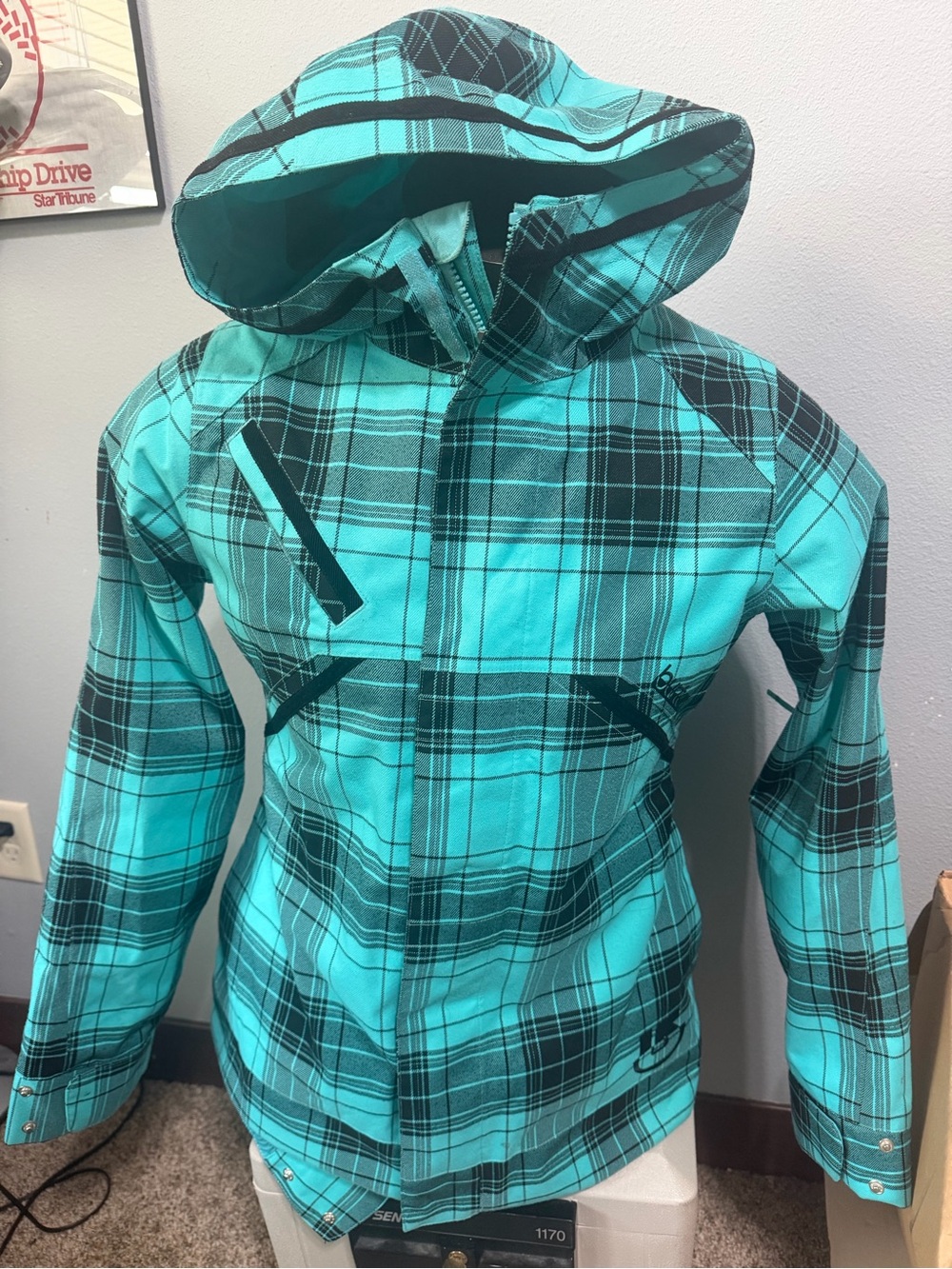 Burton DryRide Mens Medium Plaid Hooded Winter Jacket
